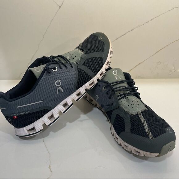 On Cloud Light Weight Athletic Shoes - Picture 2 of 10